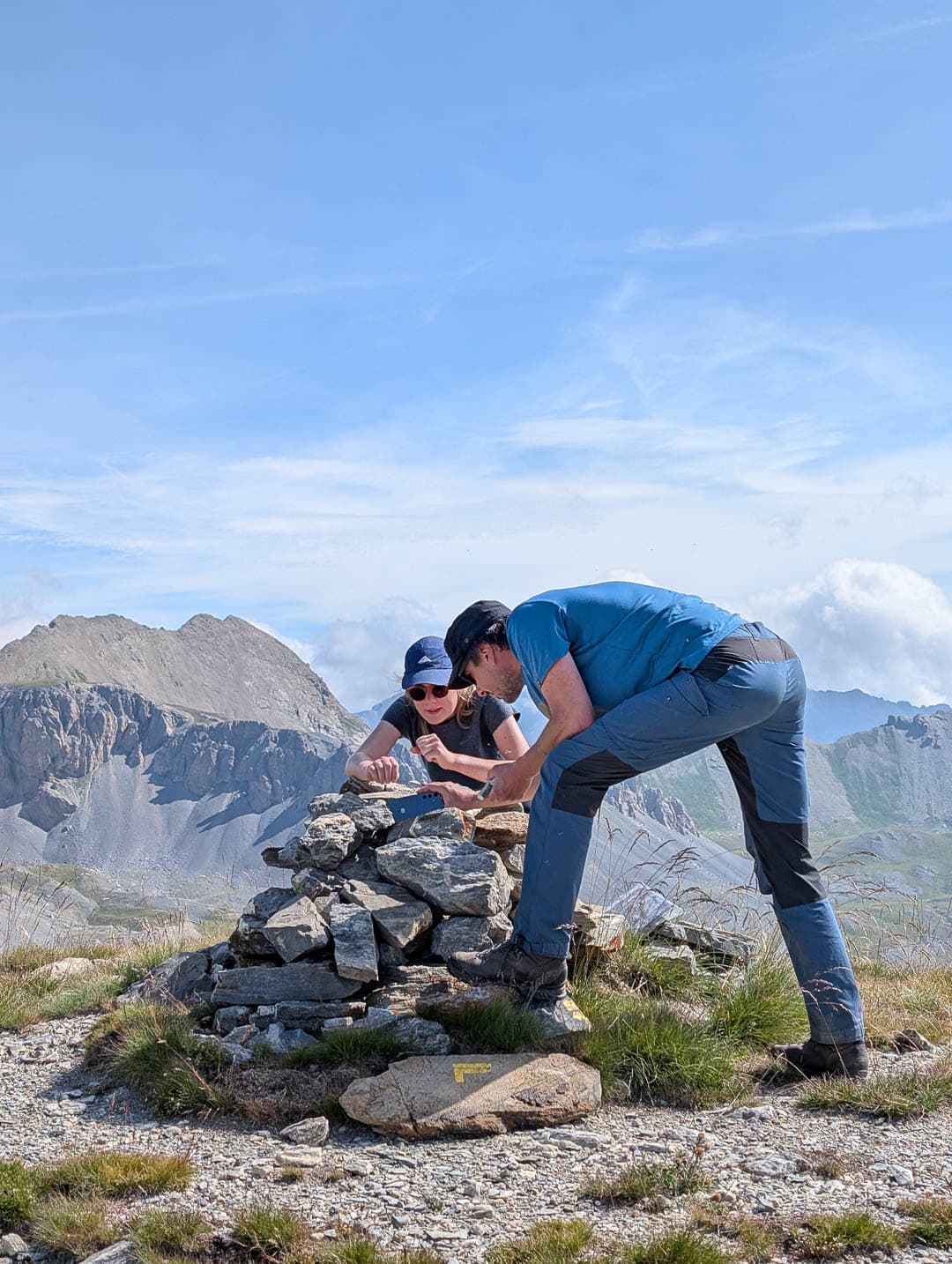 PXL 20250720 083730611.RAW 01.COVER 1080