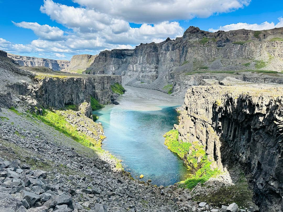 20240817 193752 2D7f 1080