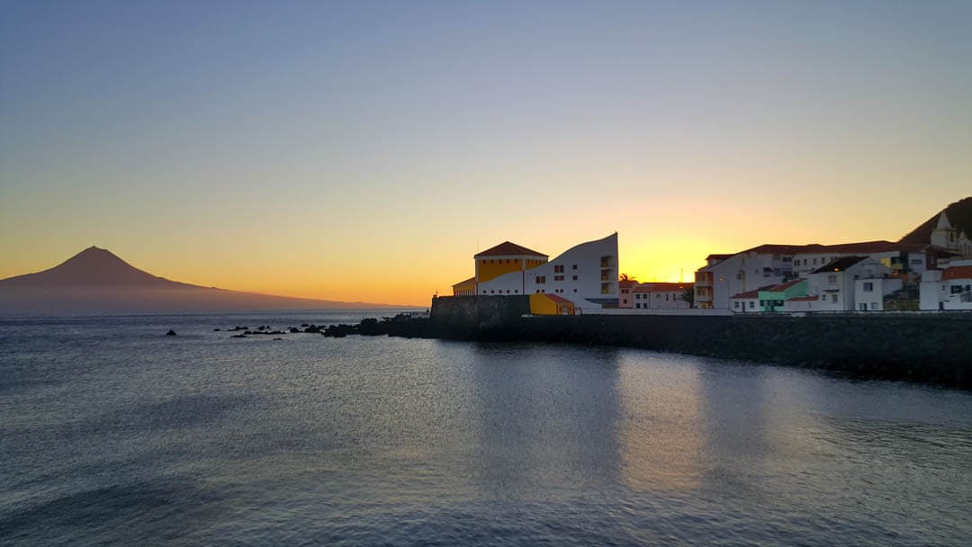 20161012 191343 01 1080