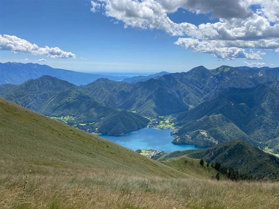 e9349c96-8f6a-4a0f-9631-8c1a5407409c-mountain-moments-agent-w950