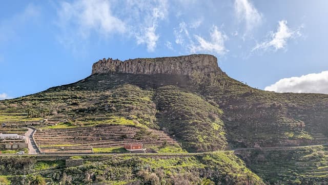 PXL 20250205 162444219 1080